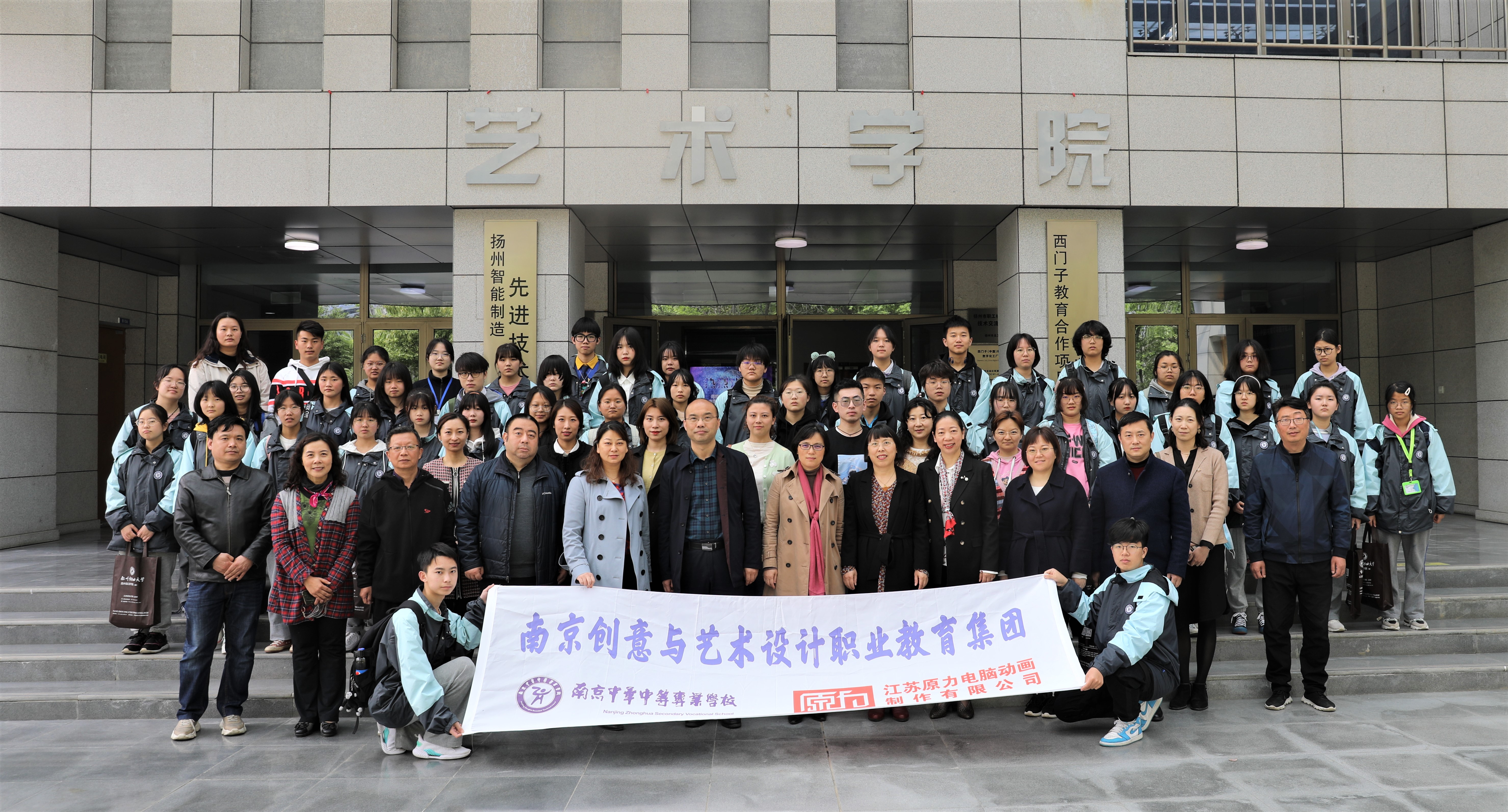 ab399f6ef9974d052e1f36637af792e.jpg